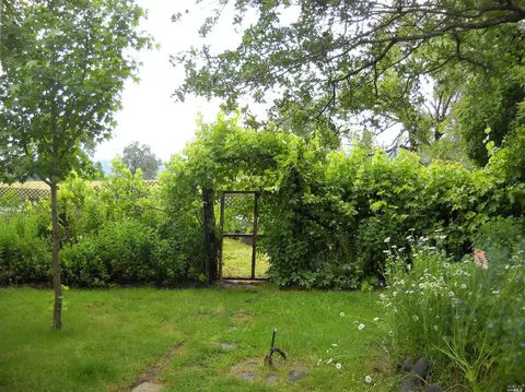 24001 Wattenburg Rd, Covelo, CA 95428