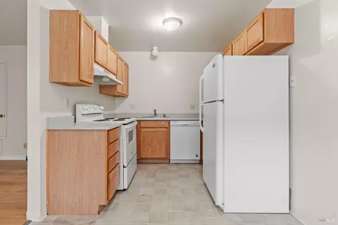 102 Laws Ave, Ukiah, CA 95482 photo 8