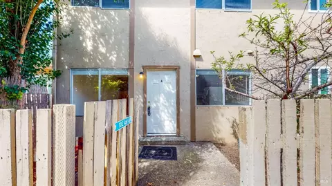 102 Laws Ave, Ukiah, CA 95482 photo 3