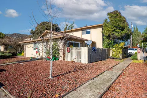 102 Laws Ave, Ukiah, CA 95482 photo 2