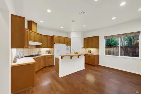 706 Eldridge Ave, Vacaville, CA 95688 photo 16