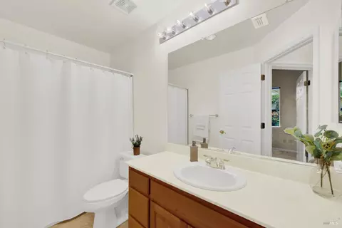 706 Eldridge Ave, Vacaville, CA 95688 photo 32