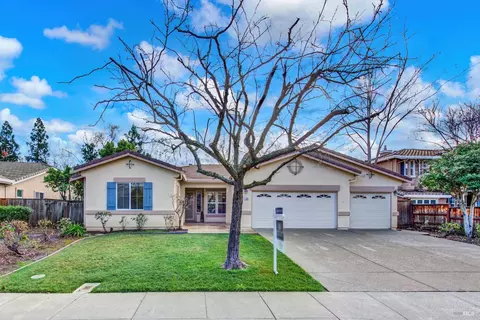 706 Eldridge Ave, Vacaville, CA 95688 photo 2