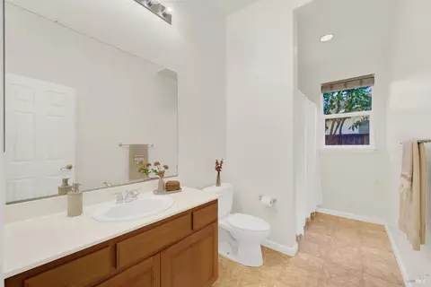 706 Eldridge Ave, Vacaville, CA 95688 photo 28