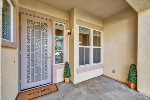 706 Eldridge Ave, Vacaville, CA 95688 photo 9