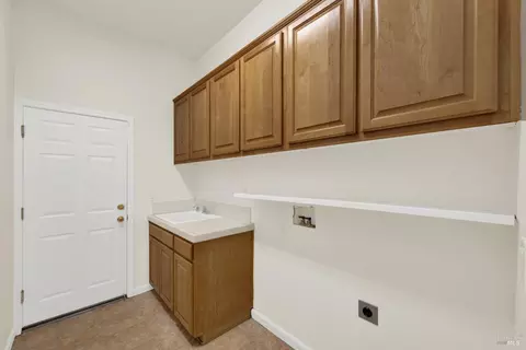 706 Eldridge Ave, Vacaville, CA 95688 photo 44