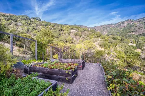 Exterior - 57 Bridgegate Dr, San Rafael, CA 94903 photo 28 of 35