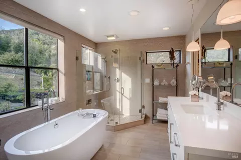 Bath - 57 Bridgegate Dr, San Rafael, CA 94903 photo 3 of 13