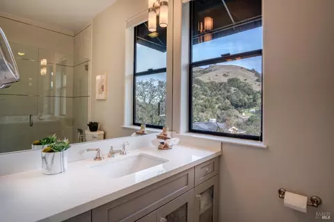 Bath - 57 Bridgegate Dr, San Rafael, CA 94903 photo 7 of 13