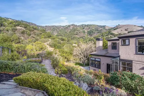 View/Area - 57 Bridgegate Dr, San Rafael, CA 94903 photo 4 of 7