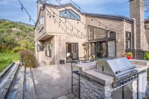 Exterior - 57 Bridgegate Dr, San Rafael, CA 94903 photo 21 of 35