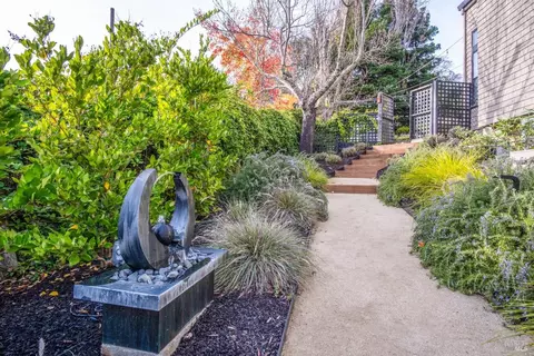 Exterior - 57 Bridgegate Dr, San Rafael, CA 94903 photo 31 of 35
