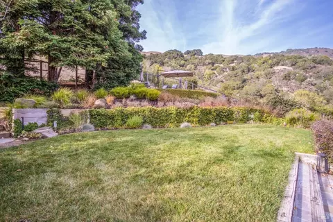 Exterior - 57 Bridgegate Dr, San Rafael, CA 94903 photo 22 of 35