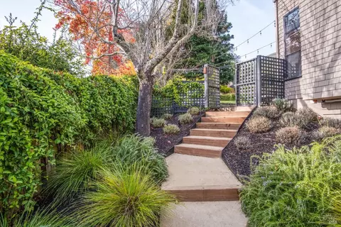 Exterior - 57 Bridgegate Dr, San Rafael, CA 94903 photo 32 of 35