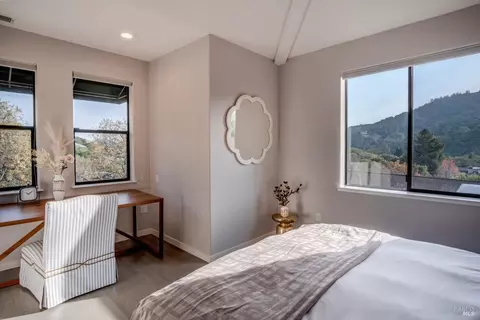 Bedroom - 57 Bridgegate Dr, San Rafael, CA 94903 photo 5 of 8