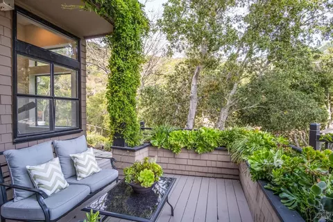 Exterior - 57 Bridgegate Dr, San Rafael, CA 94903 photo 13 of 35