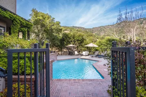 Exterior - 57 Bridgegate Dr, San Rafael, CA 94903 photo 10 of 35