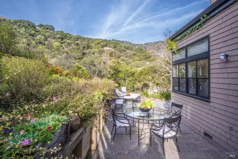 Exterior - 57 Bridgegate Dr, San Rafael, CA 94903 photo 33 of 35