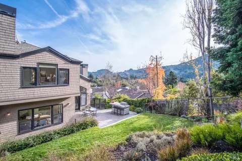 View/Area - 57 Bridgegate Dr, San Rafael, CA 94903 photo 5 of 7