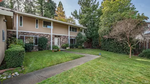 511 Cavalier Ct, Fairfield, CA 94534 photo 3