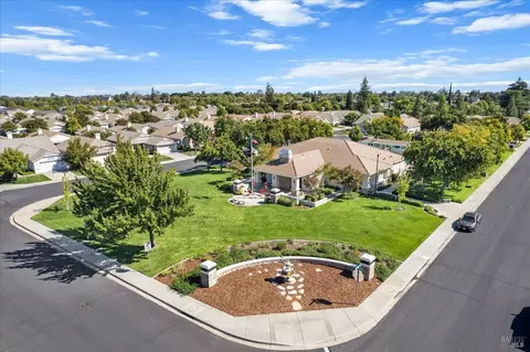 View/Area - 220 Mandarin Cir, Vacaville, CA 95687 photo 2 of 3