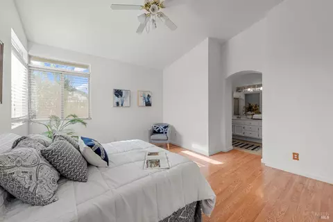 Bedroom - 220 Mandarin Cir, Vacaville, CA 95687 photo 1 of 3