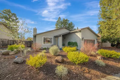 4848 Parktrail Dr, Santa Rosa, CA 95405