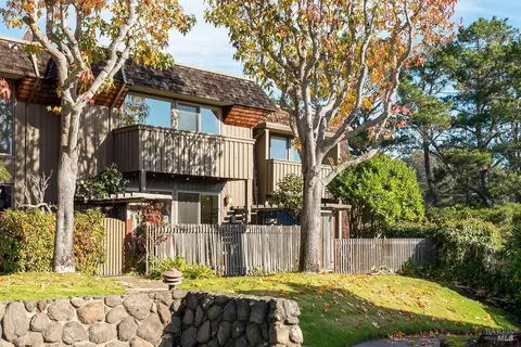 11 Sulgrave Ln, San Rafael, CA 94901