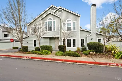 540 Torrey Pine Ln, Santa Rosa, CA 95407