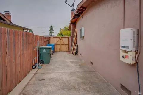 1414 Roleen Dr, Vallejo, CA 94589 photo 17