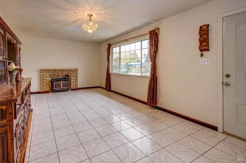 1414 Roleen Dr, Vallejo, CA 94589 photo 4