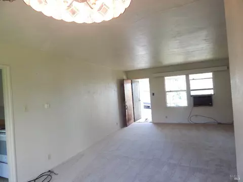 530 Annette Ave, Vallejo, CA 94591 photo 4