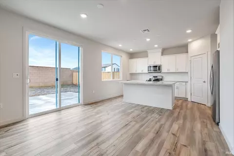 2920 Sugar Pine St, Fairfield, CA 94533 photo 8