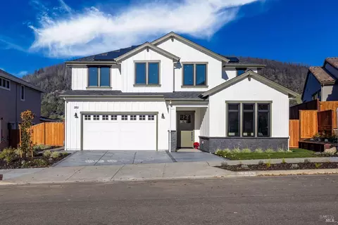 5905 Mountain Hawk Dr, Santa Rosa, CA 95409