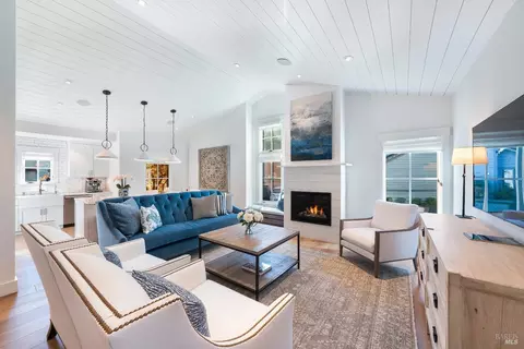 2 Burgundy Way, Yountville, CA 94599