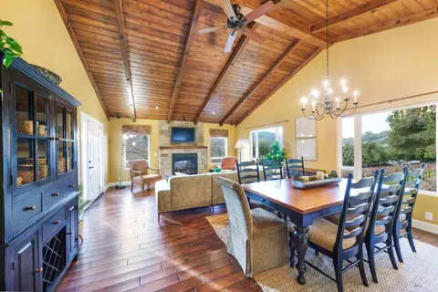 Dining - 30500 River Rd, Cloverdale, CA 95425 photo 1 of 2