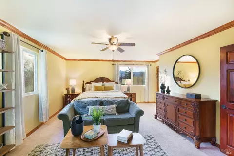 Bedroom - 30500 River Rd, Cloverdale, CA 95425 photo 6 of 6