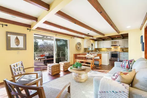 Living - 30500 River Rd, Cloverdale, CA 95425 photo 1 of 8