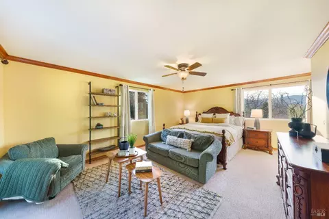 Bedroom - 30500 River Rd, Cloverdale, CA 95425 photo 1 of 6