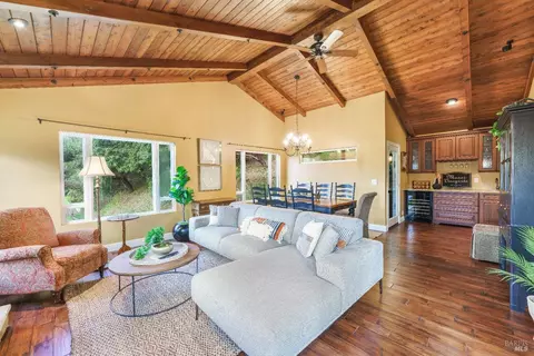 Living - 30500 River Rd, Cloverdale, CA 95425 photo 7 of 8