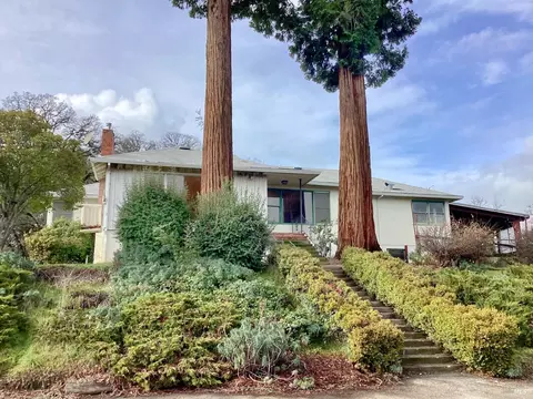 770 Fourth St, Lakeport, CA 95453