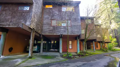 17259 Verba Ln, Guerneville, CA 95446
