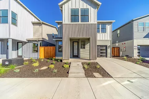 2287 San Miguel Ave, Santa Rosa, CA 95403