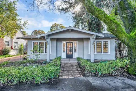 432 Ridgway Ave, Santa Rosa, CA 95401