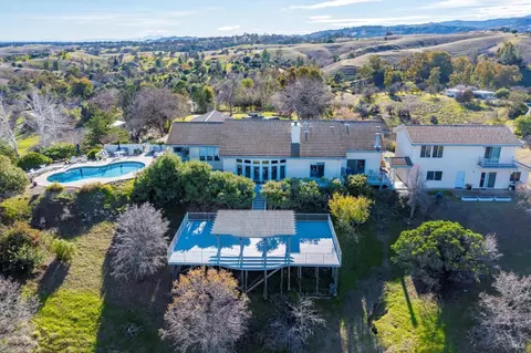 8558 Pheasant Rdg, Winters, CA 95694