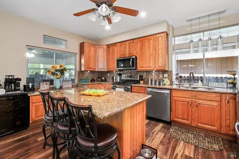 337 Samantha Pl, Vacaville, CA 95687 photo 9