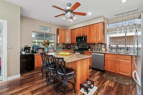 337 Samantha Pl, Vacaville, CA 95687 photo 7