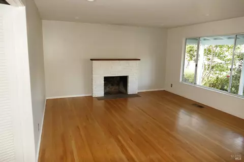 513 W Mill St, Ukiah, CA 95482 photo 5