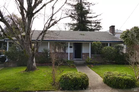 513 W Mill St, Ukiah, CA 95482