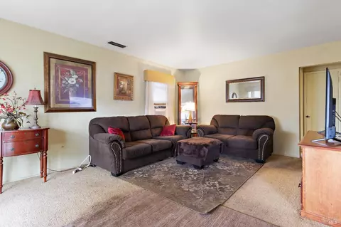 758 Elmwood Ave, Vallejo, CA 94591 photo 3